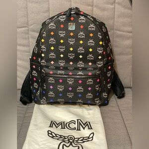 MCM LARGE Stark Backpack Skyoptic Visetos in Spectrum Diamond Black
